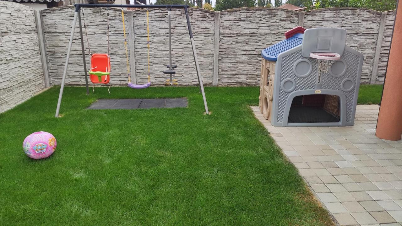 Vila Lexus Veľký Meder Bagian luar foto